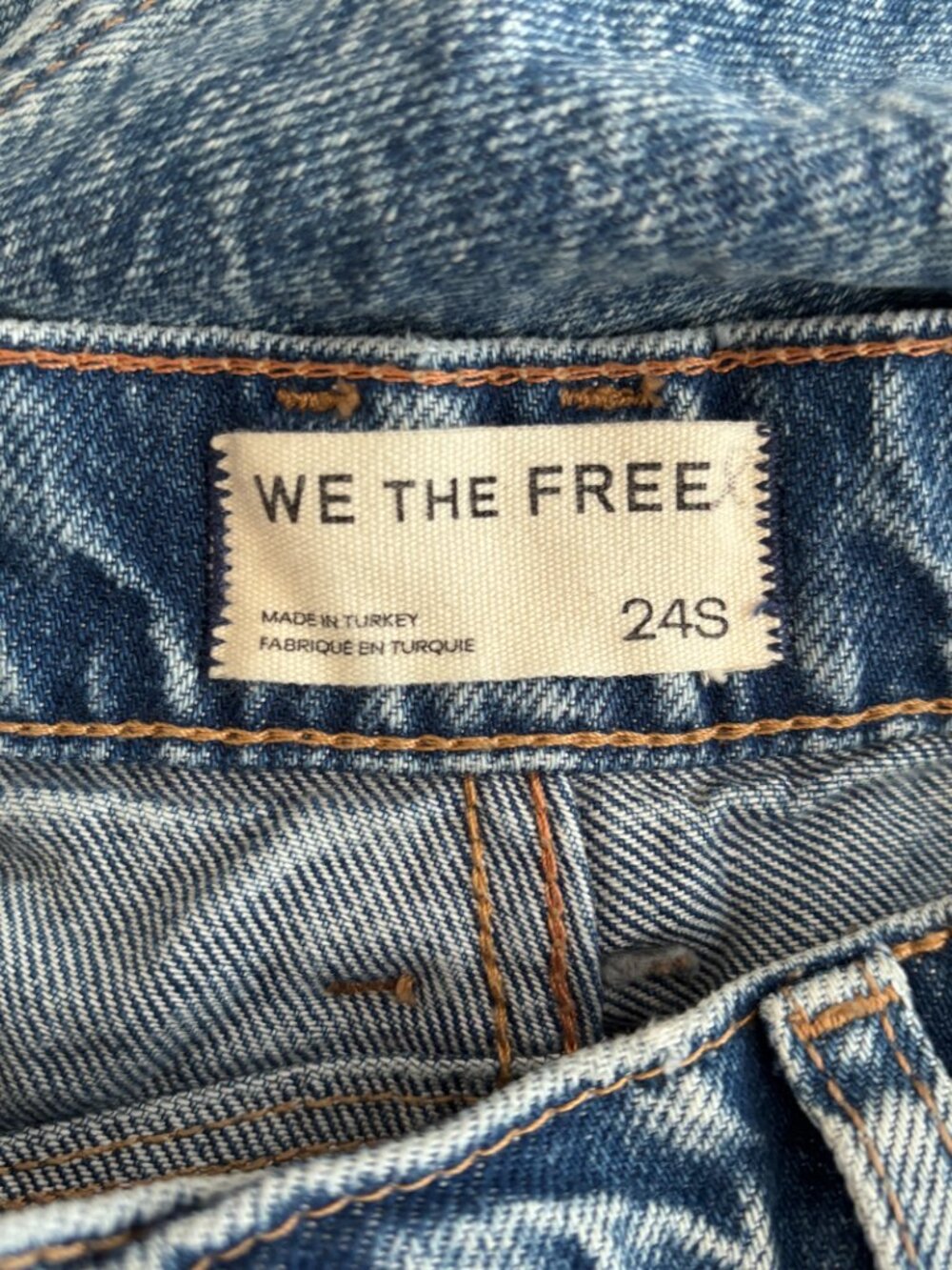 We The Free People Shadow Patch Heart Barrel Good Luck Jeans - Picture 11 of 11
